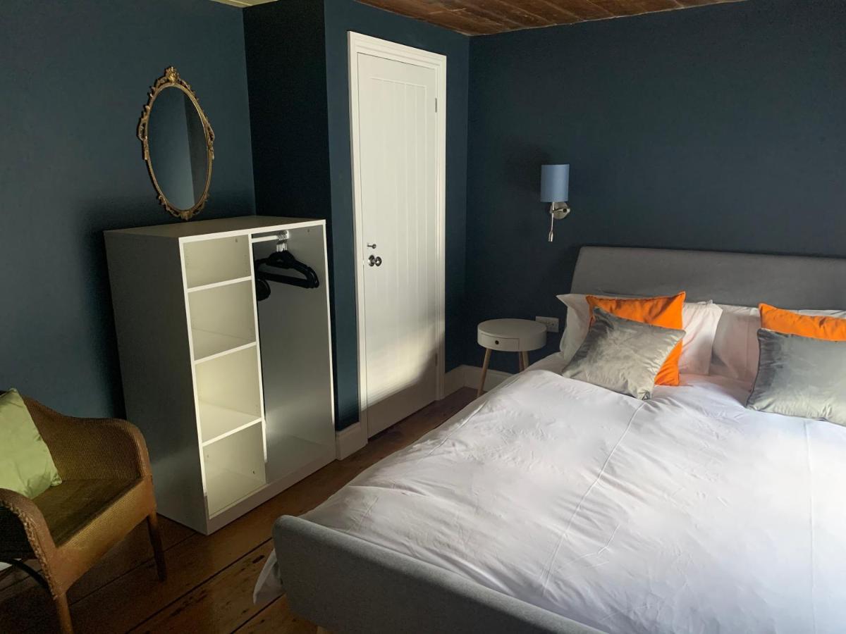 Min-Y-Fford Sleeps 6 Plus Pet Newport  Exterior foto
